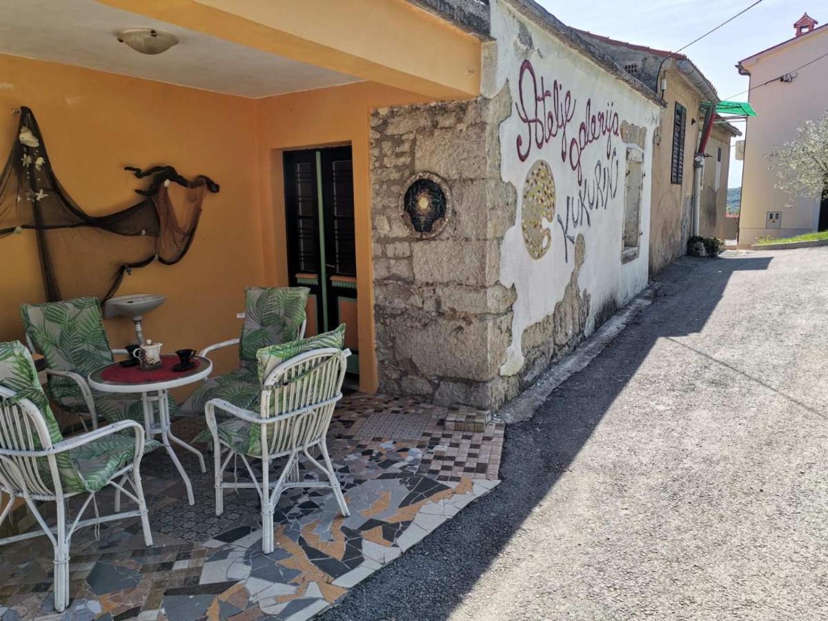 Apartman Sirena Pićan Esterno foto