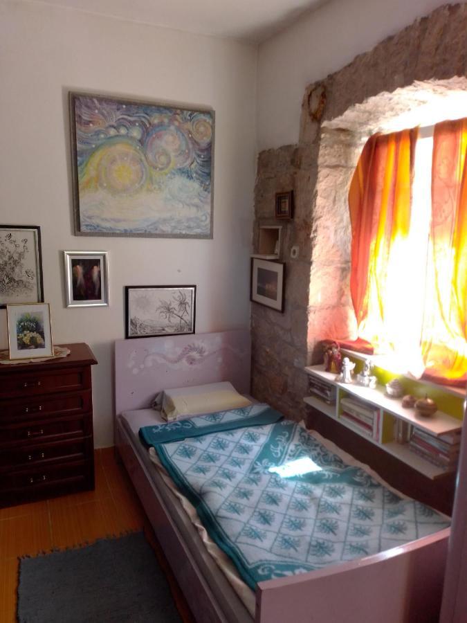 Appartamento Apartman Sirena Pićan Esterno foto