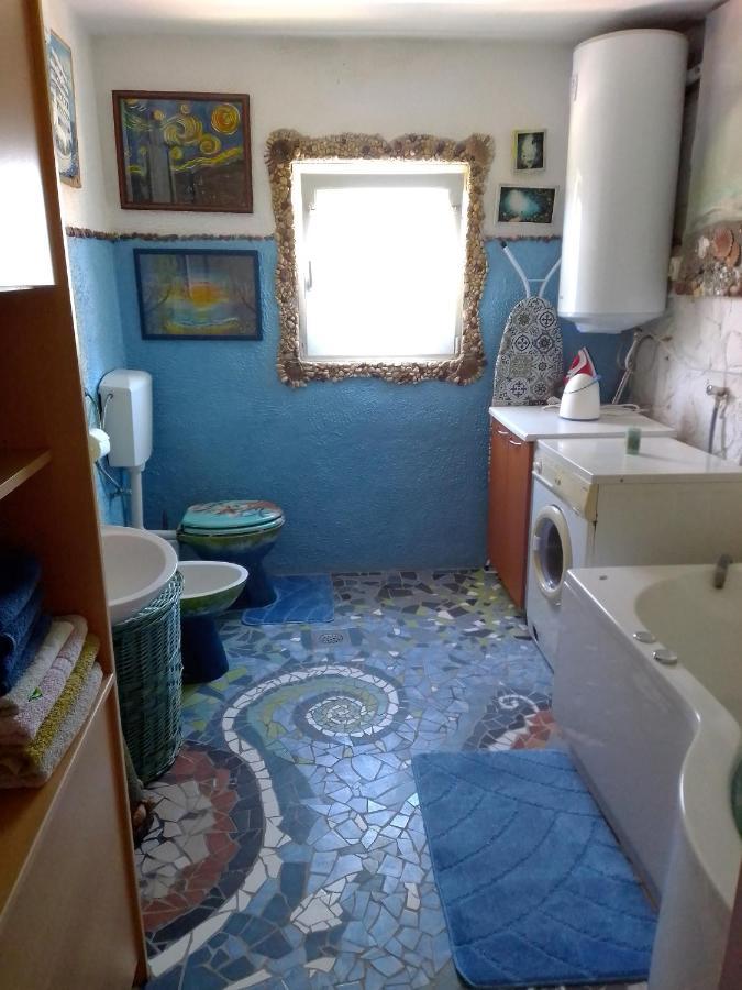 Appartamento Apartman Sirena Pićan Esterno foto