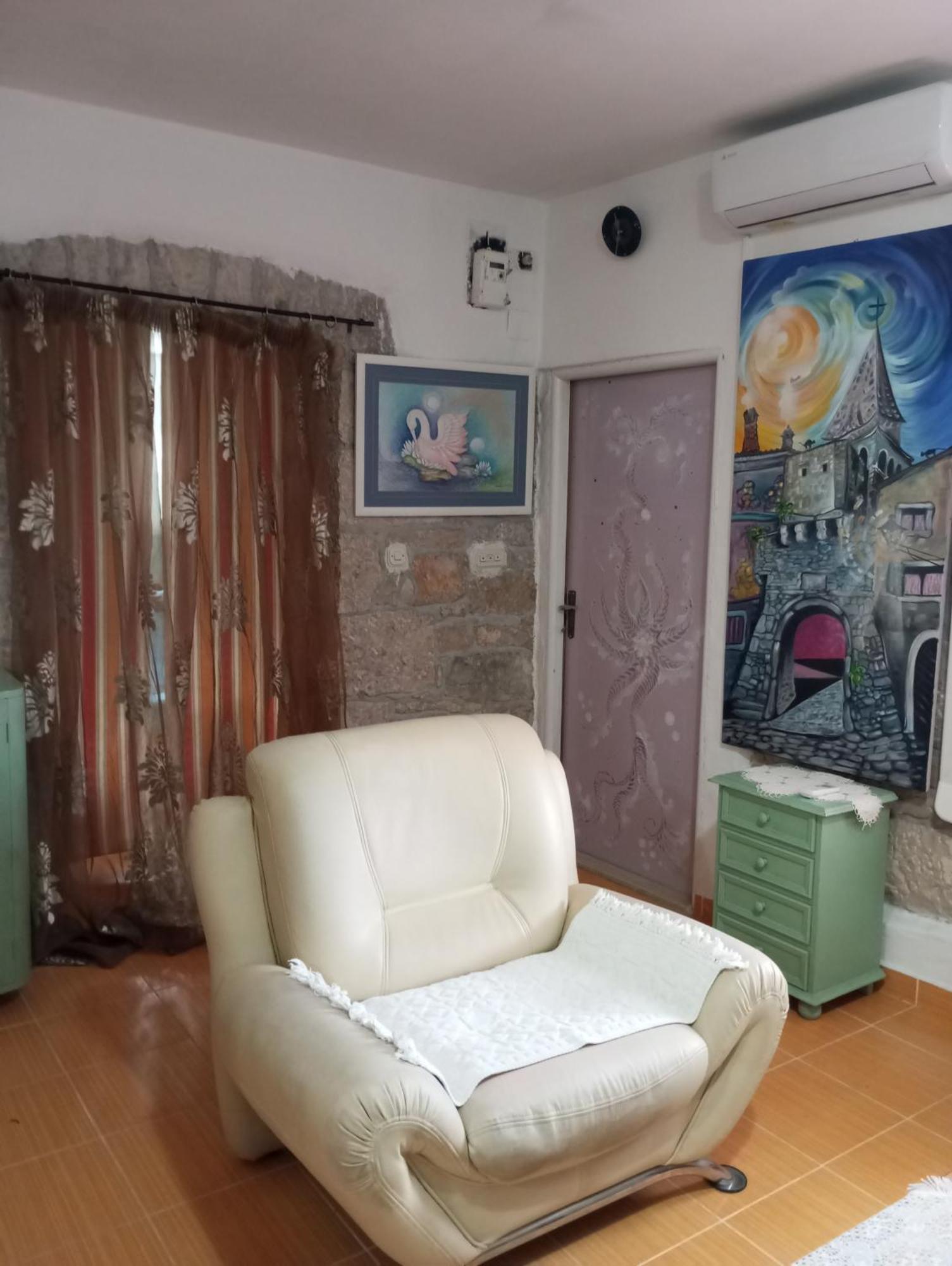 Apartman Sirena Pićan Esterno foto
